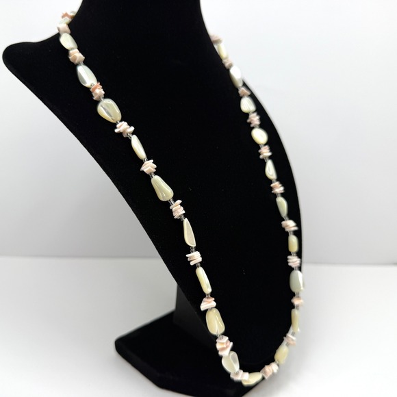Mother of Pearl Bead Necklace Peach Chip Shell Accent Statement Jewelry 11.5 in - Picture 4 of 7